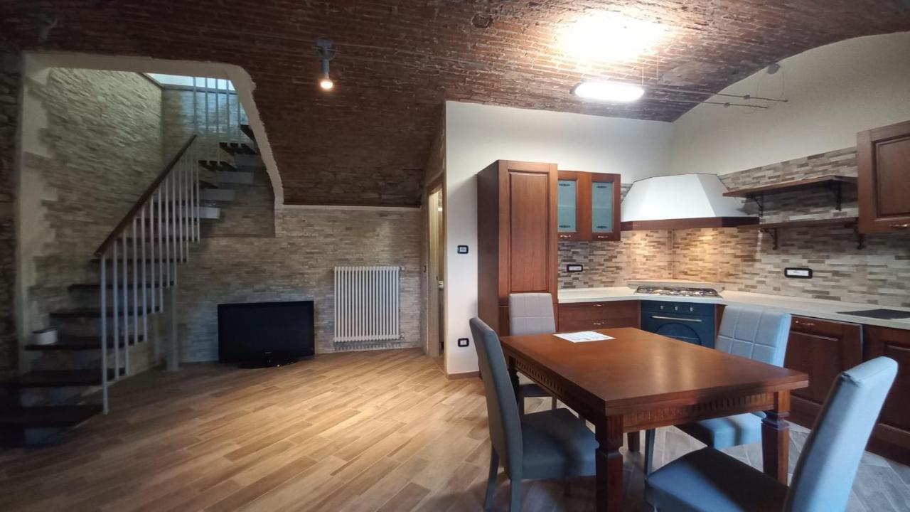Cremolino La Maison Du Chateau מראה חיצוני תמונה
