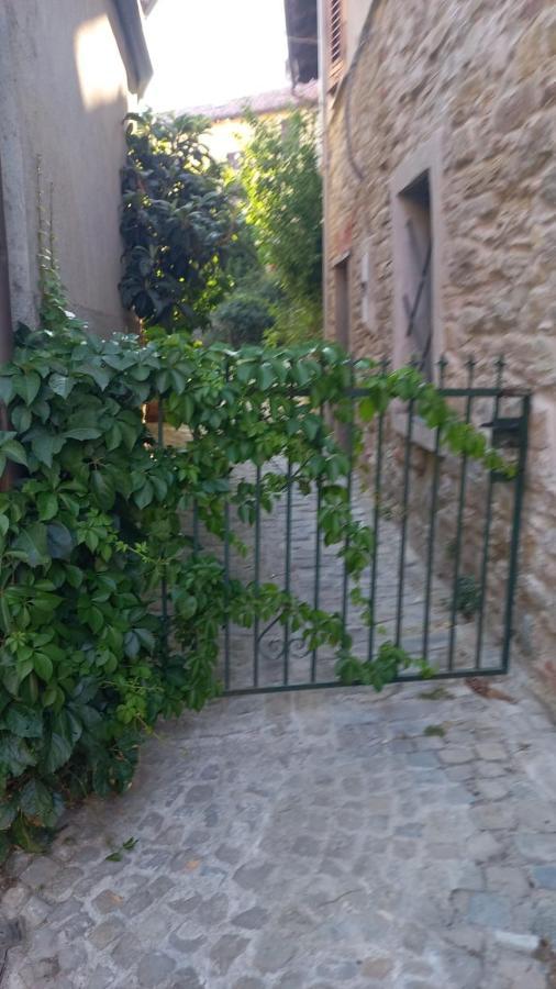 Cremolino La Maison Du Chateau מראה חיצוני תמונה